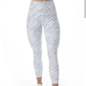 P’Tula Desa’ree II Legging 23”
